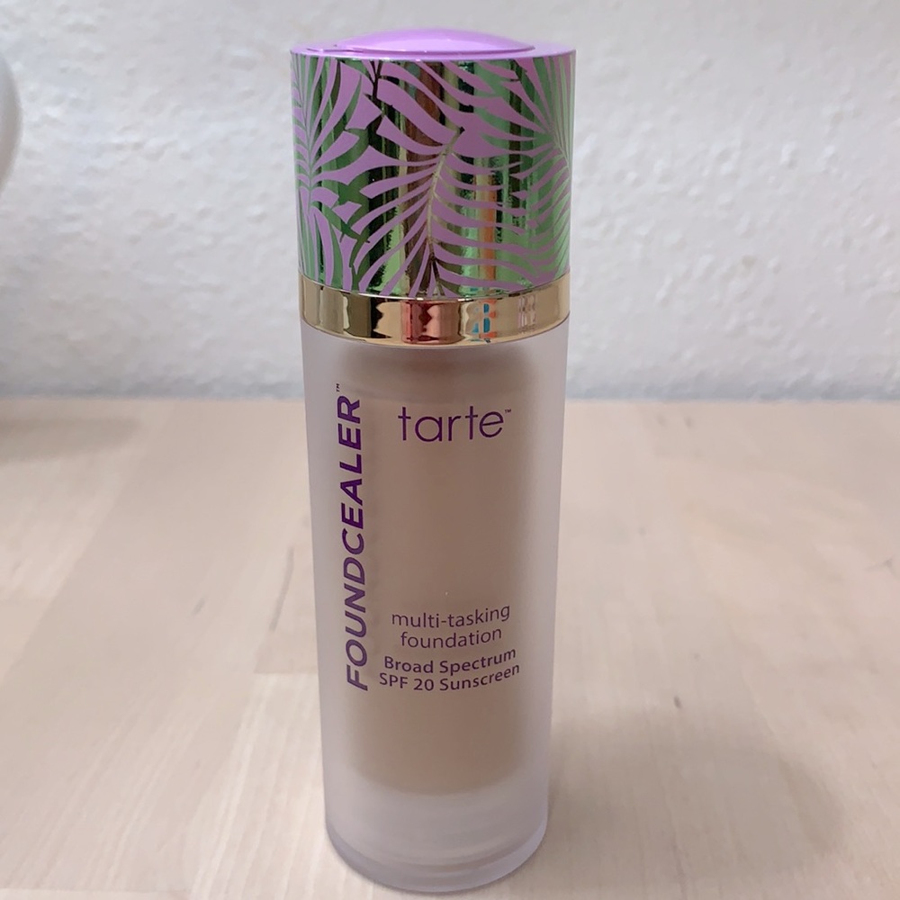 Tarte foundclear 36N never used
